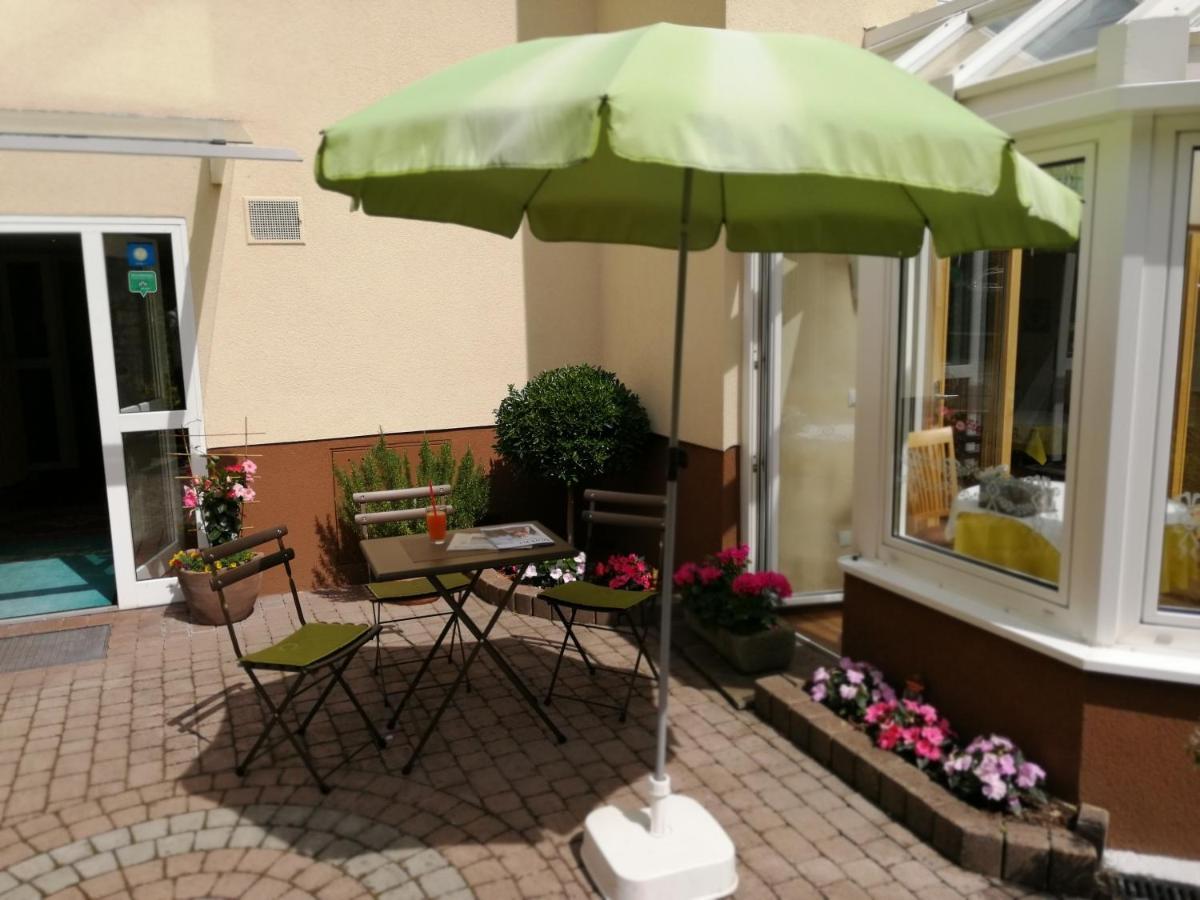 Pension Katrin Salzburgo Exterior foto